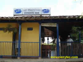 Frente del Estadero Bar "Mi Cafetal" de Juan Jose Taborda
