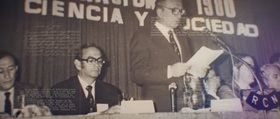 Alberto Ospina Taborda es un antioqueño cuyo método de enseñanza del universo científico, contribuyó a la creación de un modelo visionario