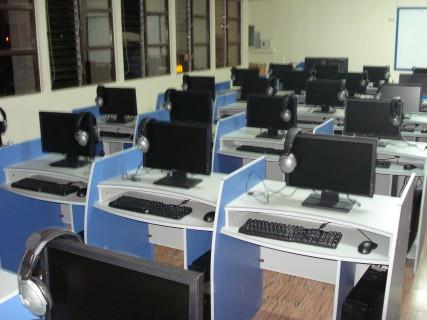 Laboratorio virtual de ciencias de la Universidad Americana de Costa Rica (la foto no es de la universidad, solo para efectos demostrativos) Laboratorio virtual de ciencias de la Universidad Americana de Costa Rica (la foto no es de la universidad, solo para efectos demostrativos)