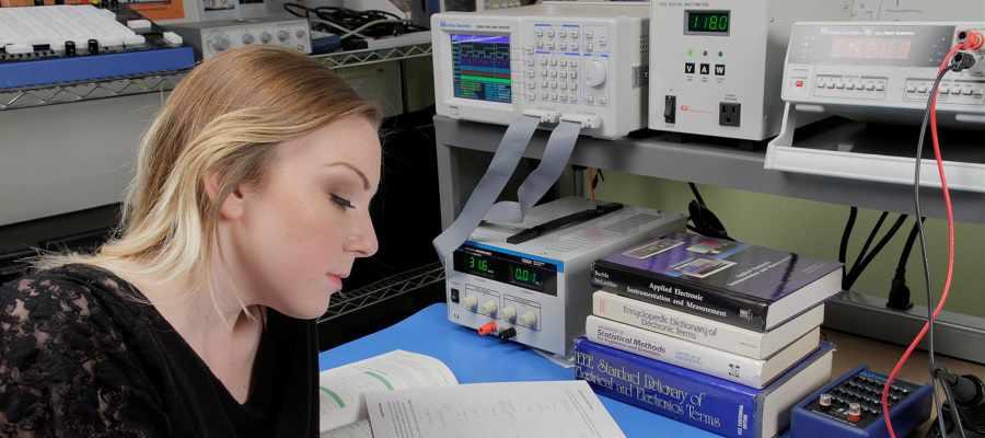 Cursos de electrónica Global Specialties